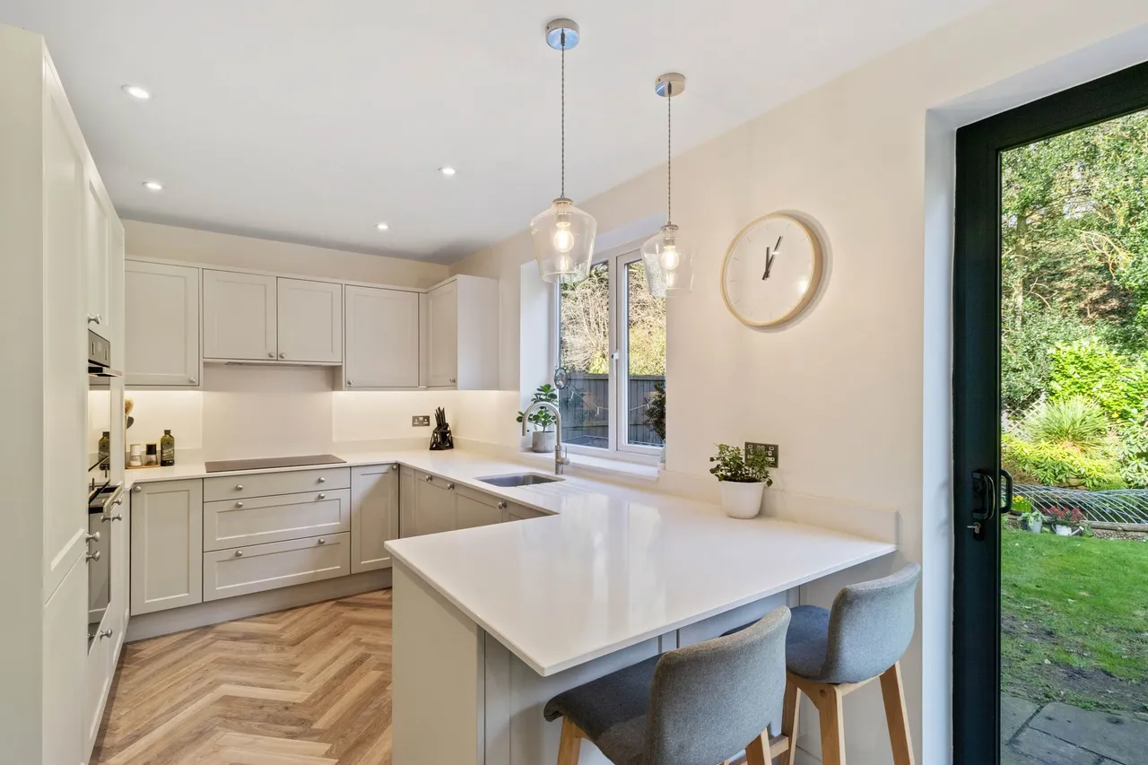 Knightsbridge Avenue, Grappenhall, Warrington, Warrington, WA4 2QR, photo 5