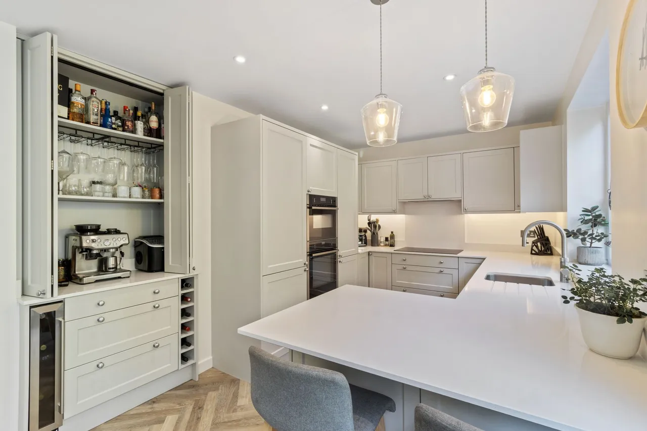 Knightsbridge Avenue, Grappenhall, Warrington, Warrington, WA4 2QR, photo 3