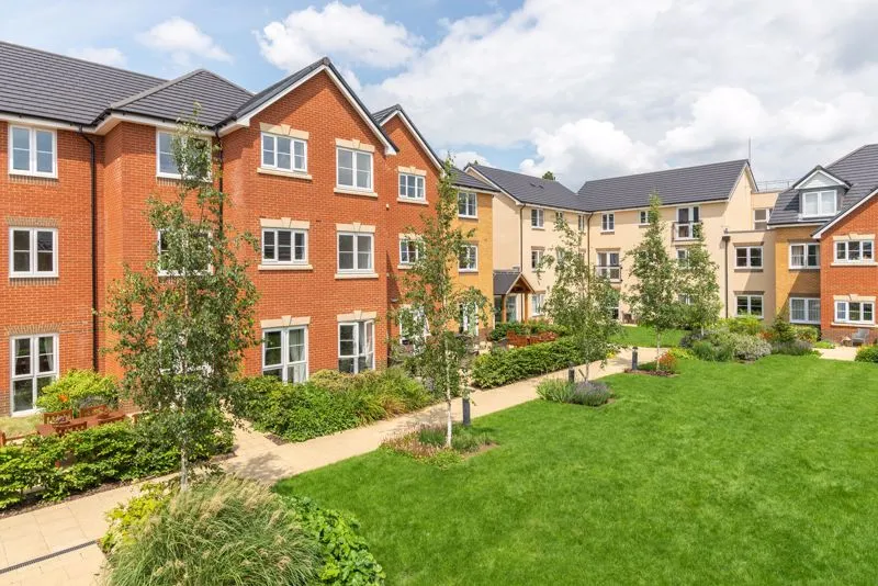 Churchfield Road, Walton-On-Thames KT12 2FR, photo 8