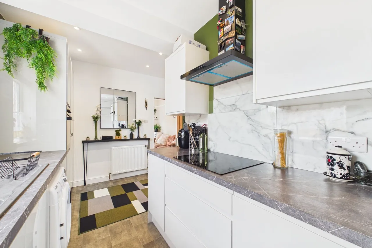 Southfields Road, Strensall, YO32, photo 3
