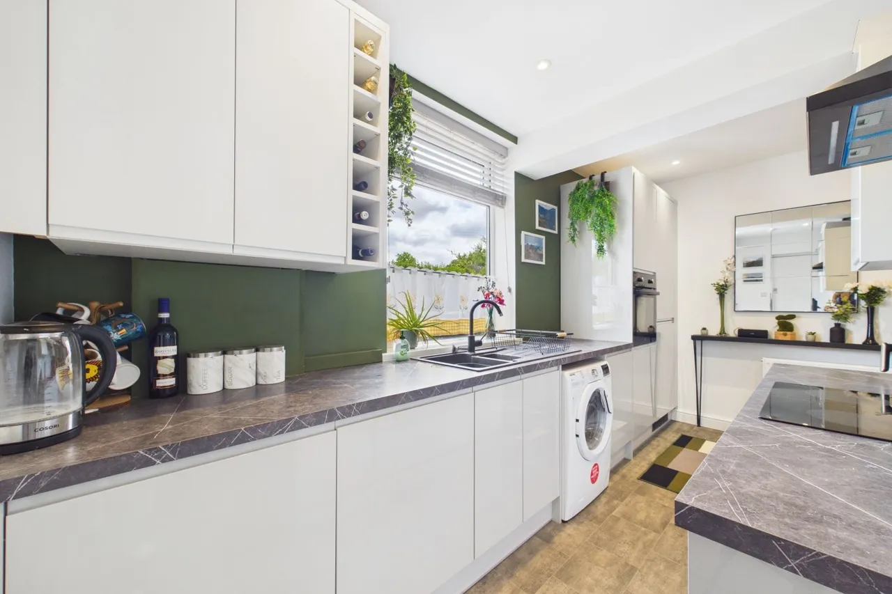 Southfields Road, Strensall, YO32, photo 2