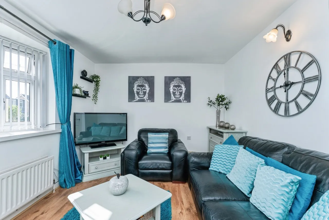 Bromfield Lane, Mold, CH7, photo 8