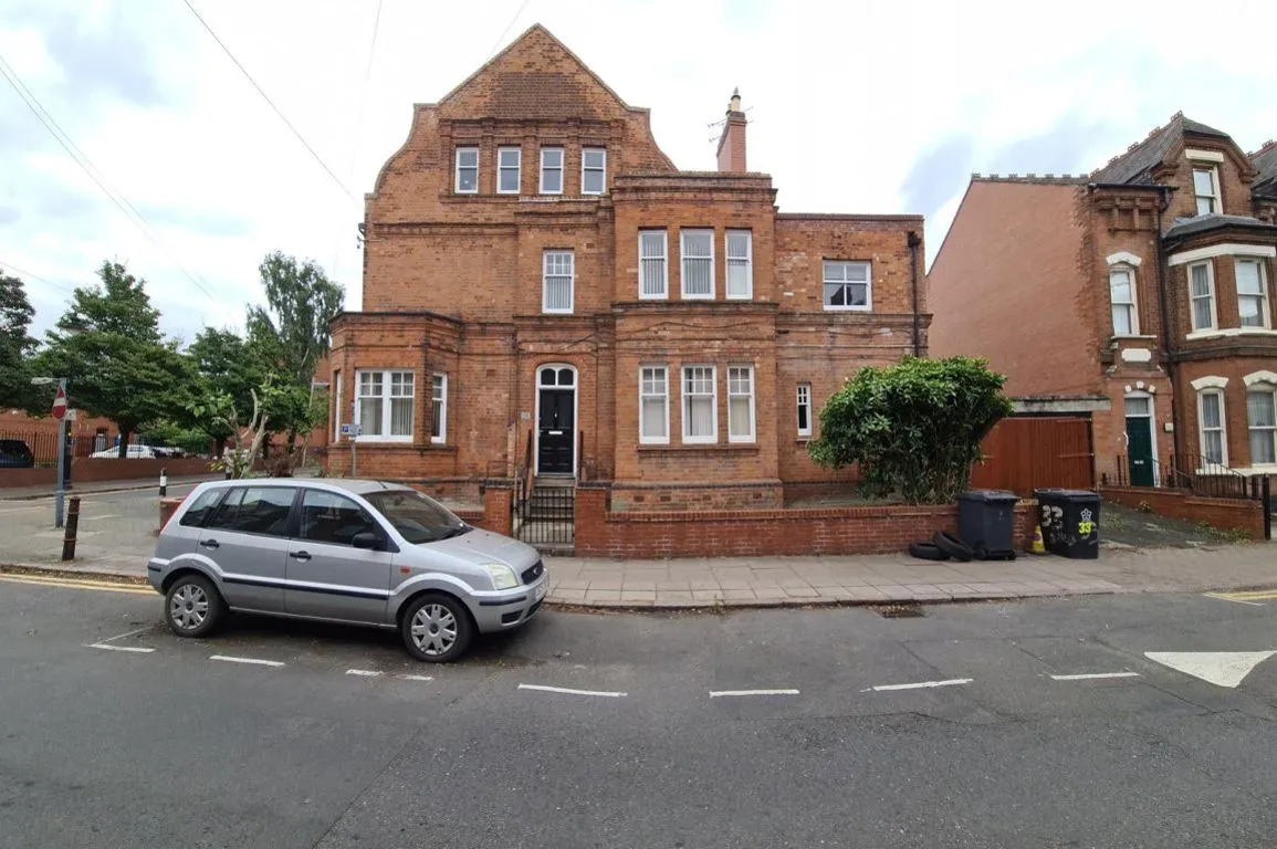 6 bed property to rent, Saxby Street, Leicester, LE2