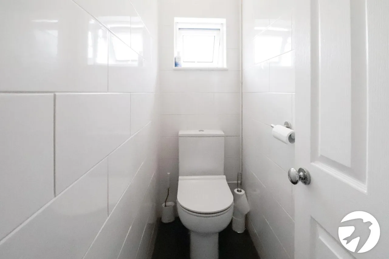 Woolwich Road, London, SE2, photo 15