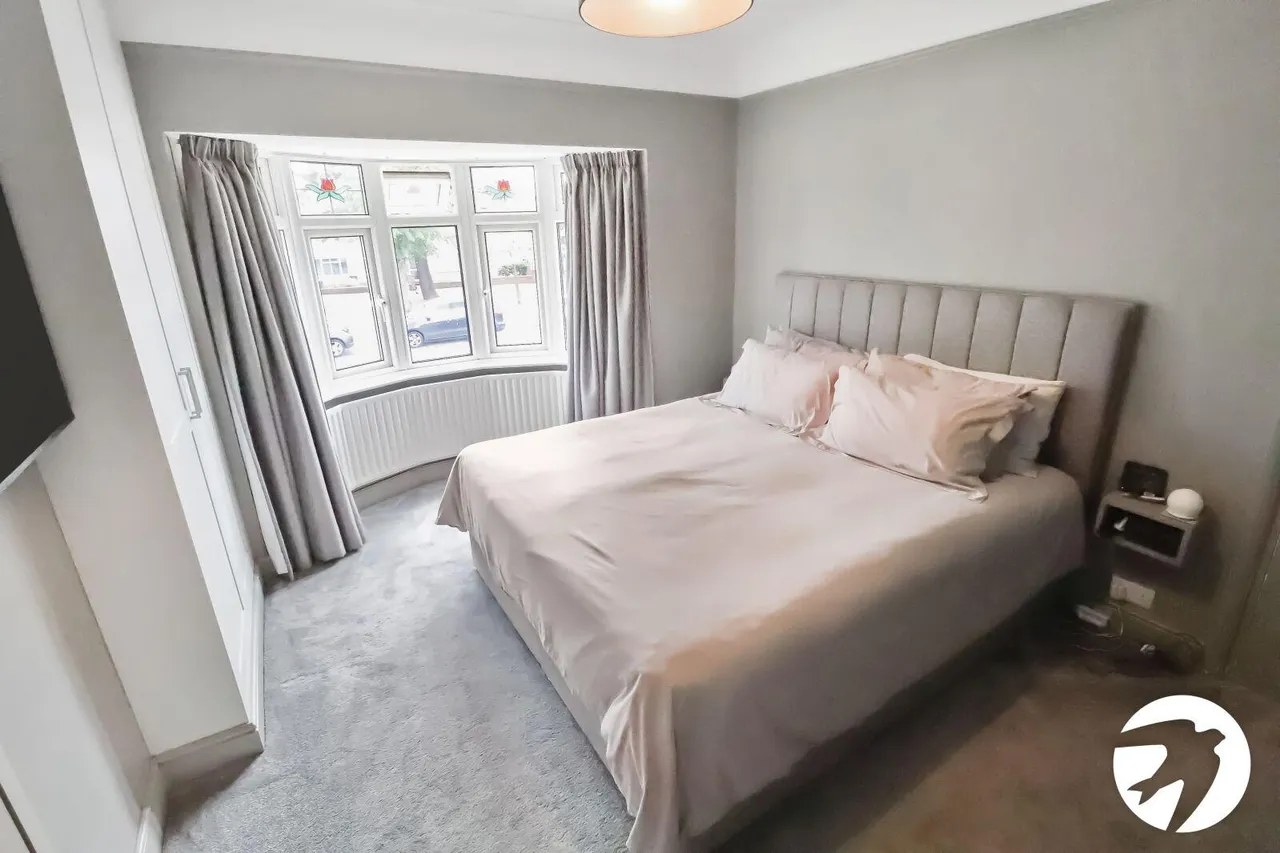 Woolwich Road, London, SE2, photo 11