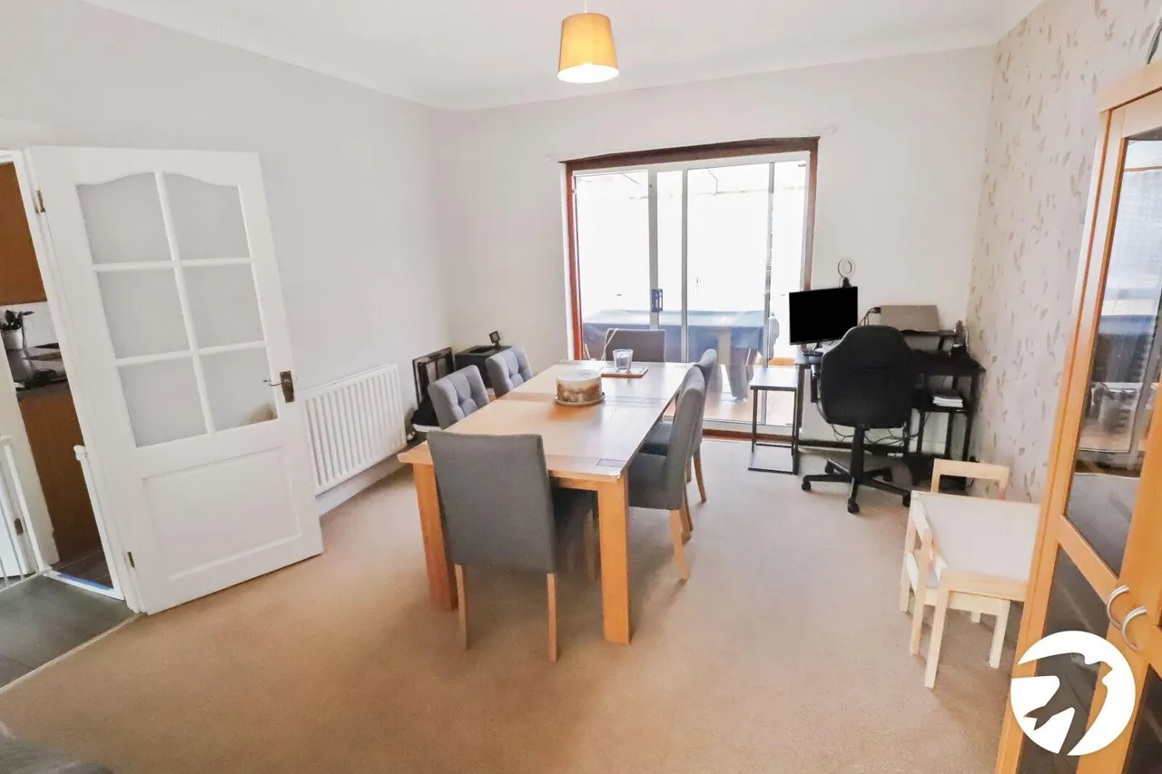 Woolwich Road, London, SE2, photo 12