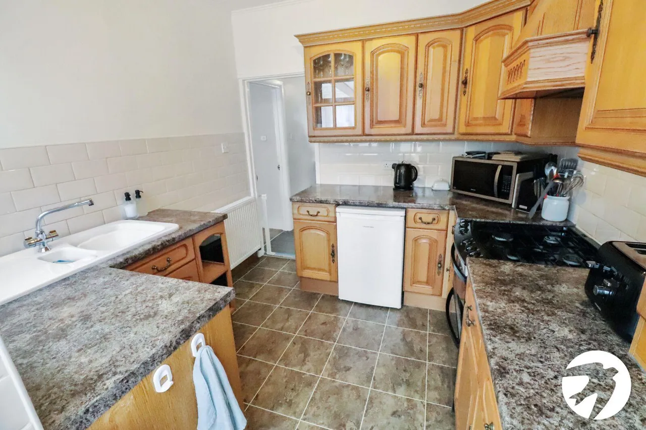 Woolwich Road, London, SE2, photo 13