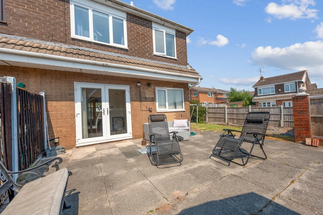 Markfield Crescent, St. Helens, WA11, photo 19