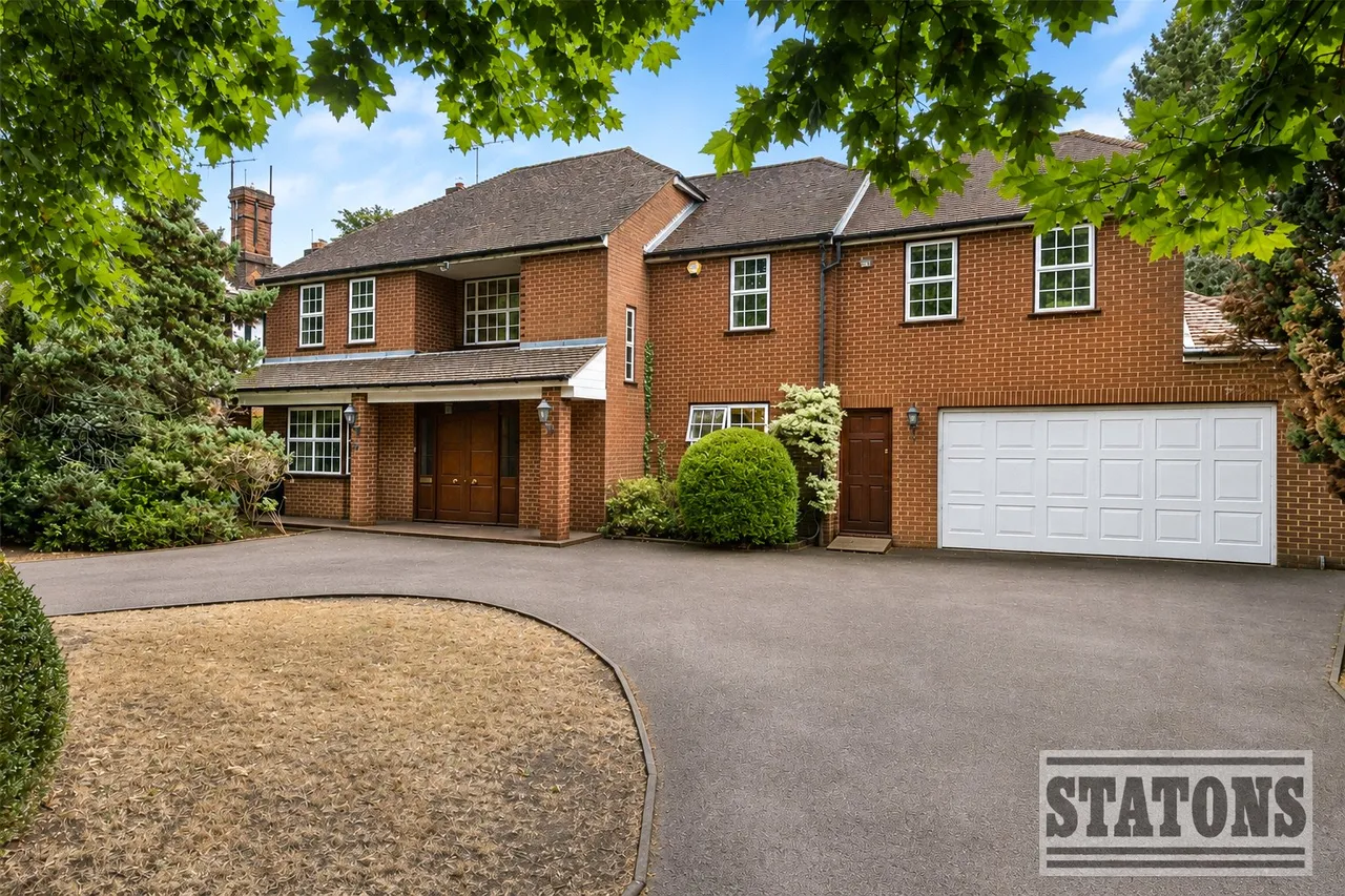 5 bed house for sale — Bush Hill, London, N21 2BT