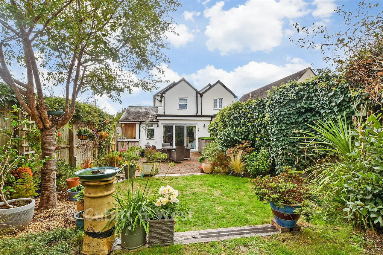 Upper Station Road, Henfield, BN5, photo 15