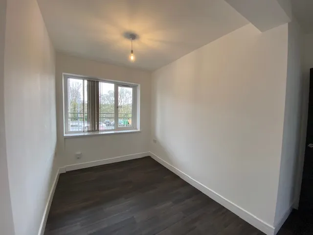 Lakeside, Cardiff, CF23, photo 7