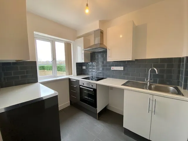 Lakeside, Cardiff, CF23, photo 4