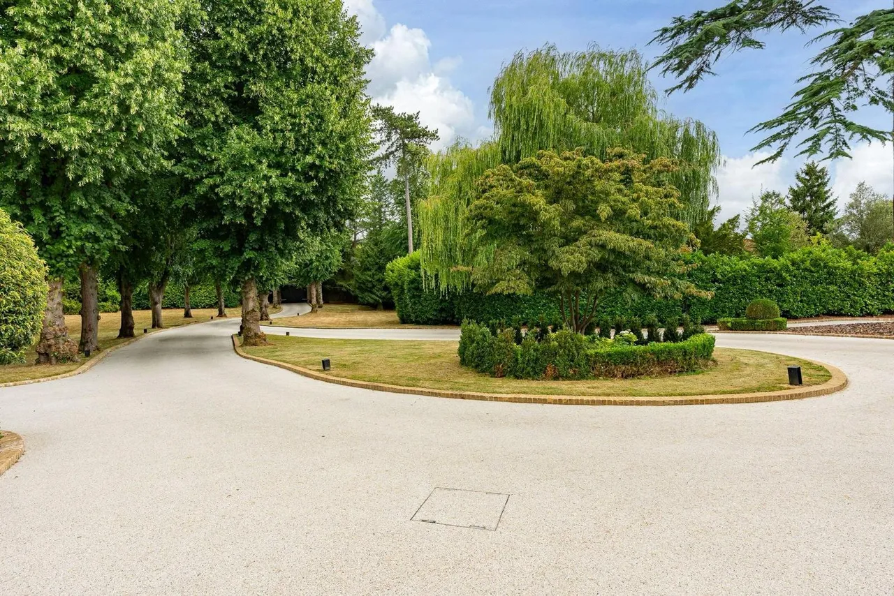 Theydon Road, CM16, photo 52