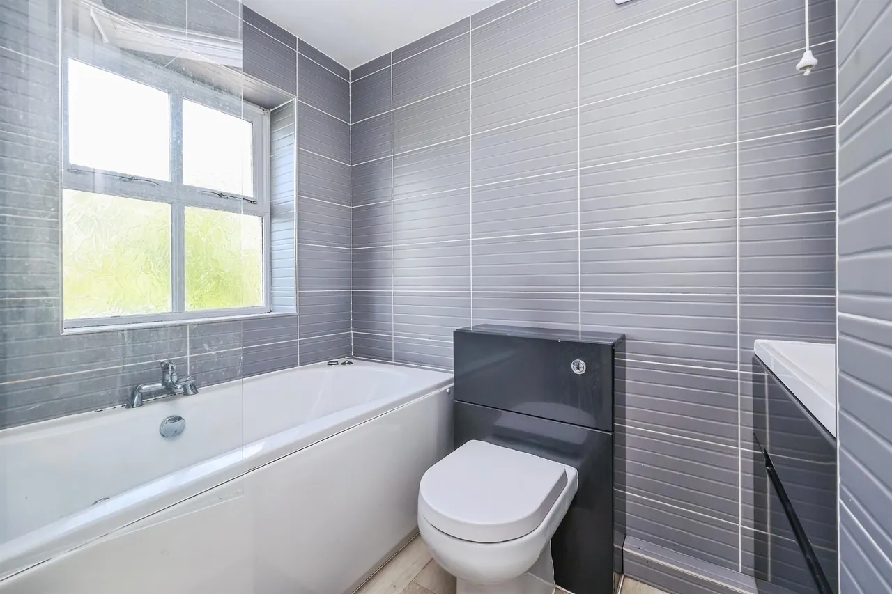 Oakham Drive, Selston, NG16, photo 15