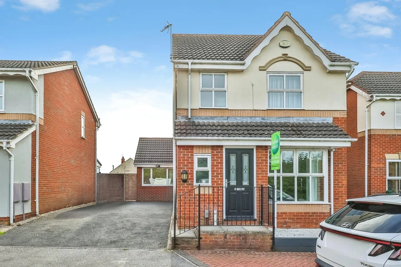3 bed house for sale, Oakham Drive, Selston, NG16