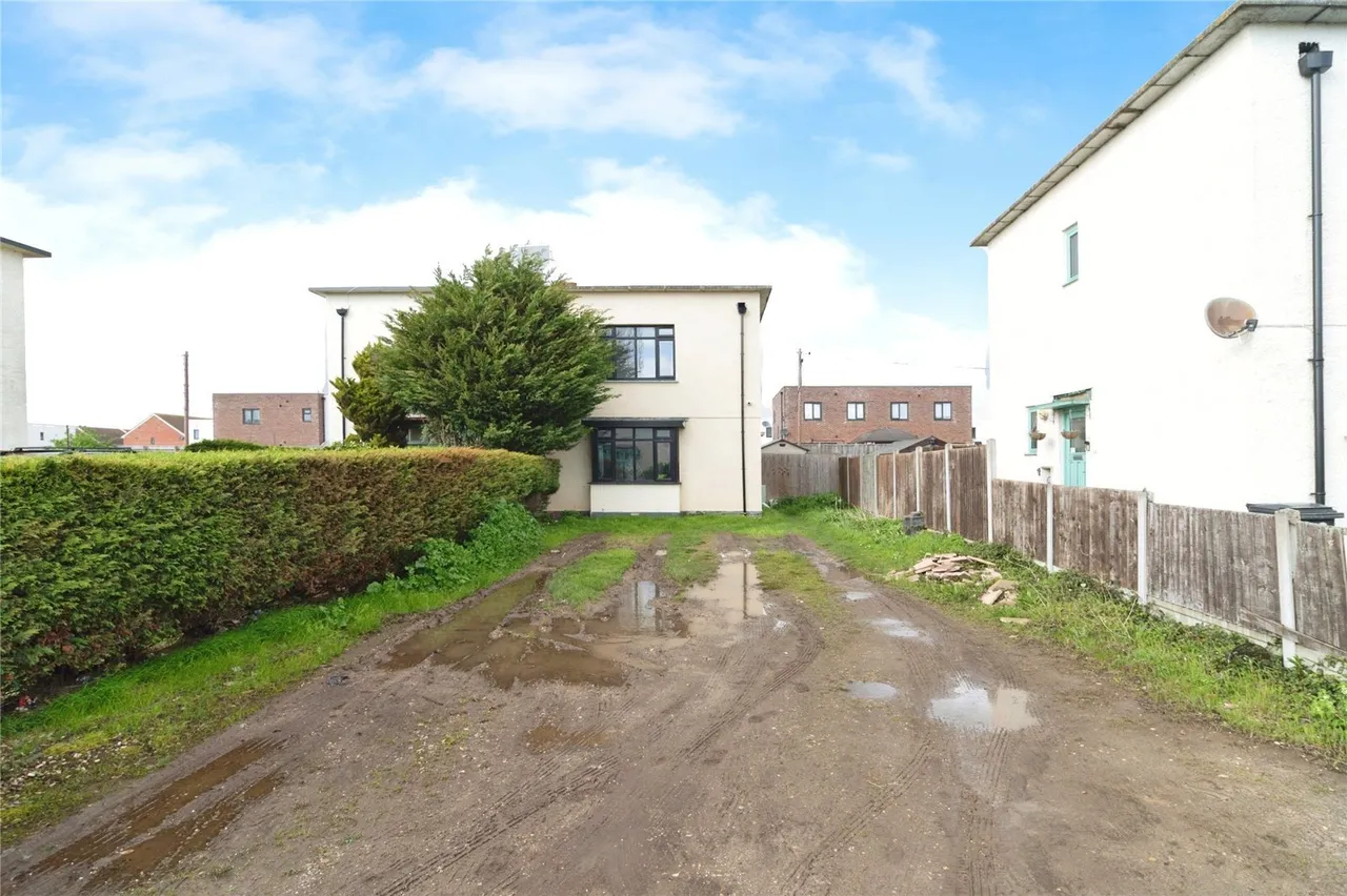 Bata Avenue, East Tilbury, Tilbury, Essex, RM18, photo 15