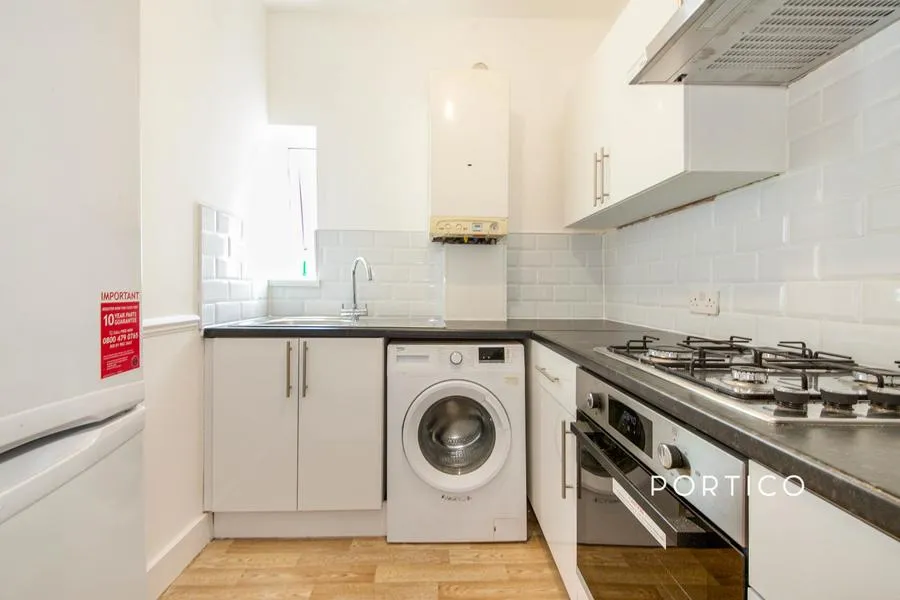 Claude Road, Leyton, E10, photo 5