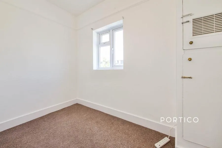 Claude Road, Leyton, E10, photo 8