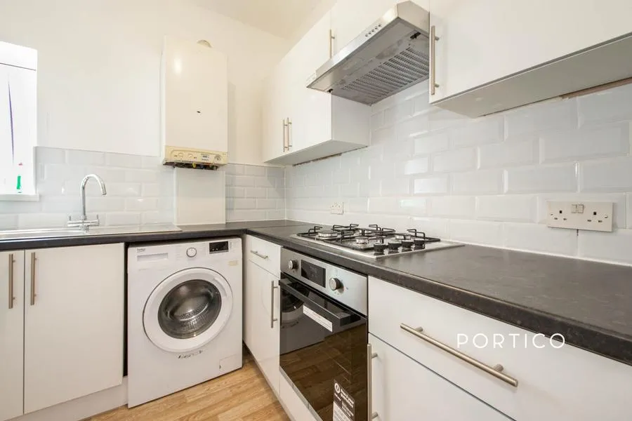 Claude Road, Leyton, E10, photo 4