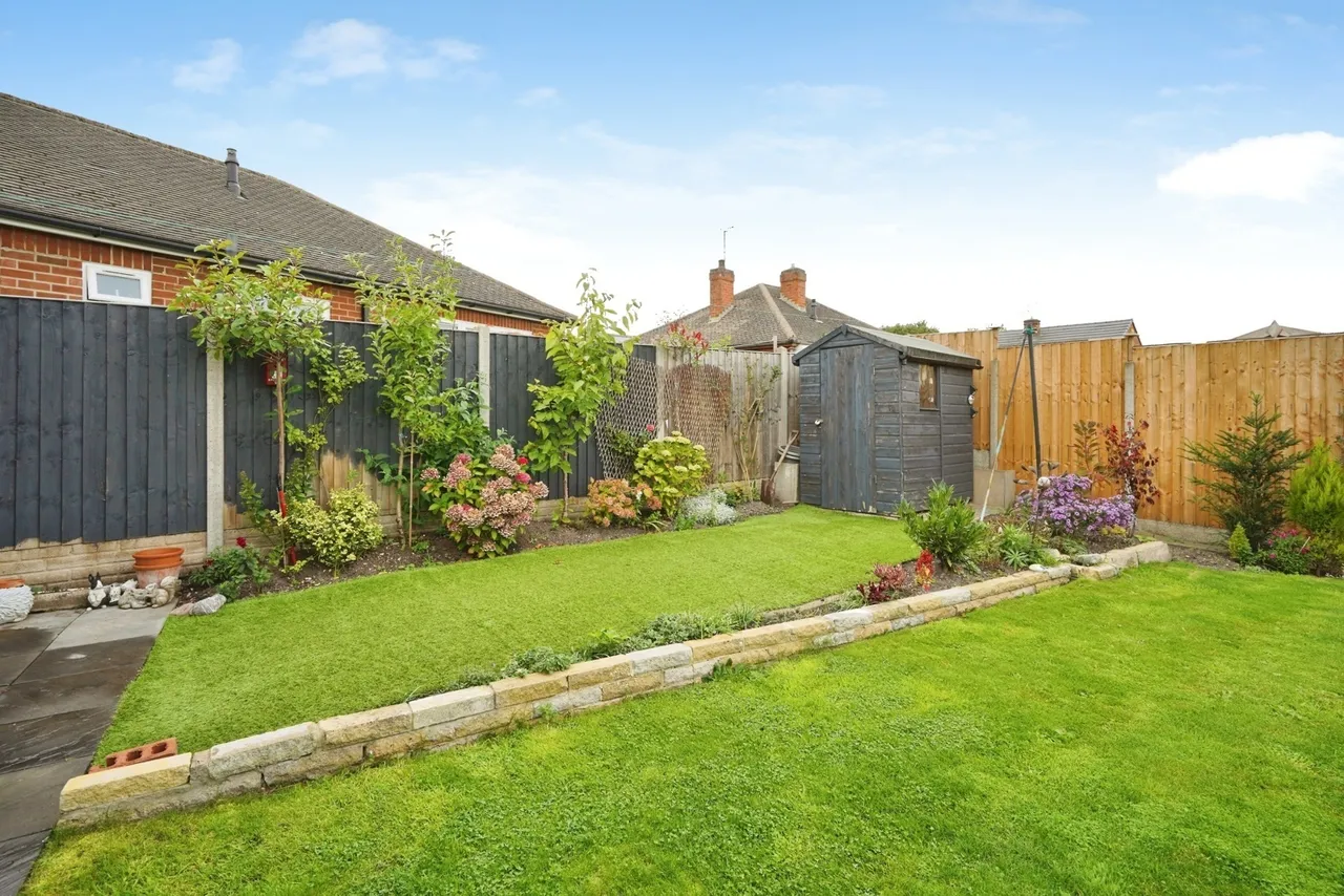 Rowena Drive, Ashby-de-la-Zouch, LE65, photo 14