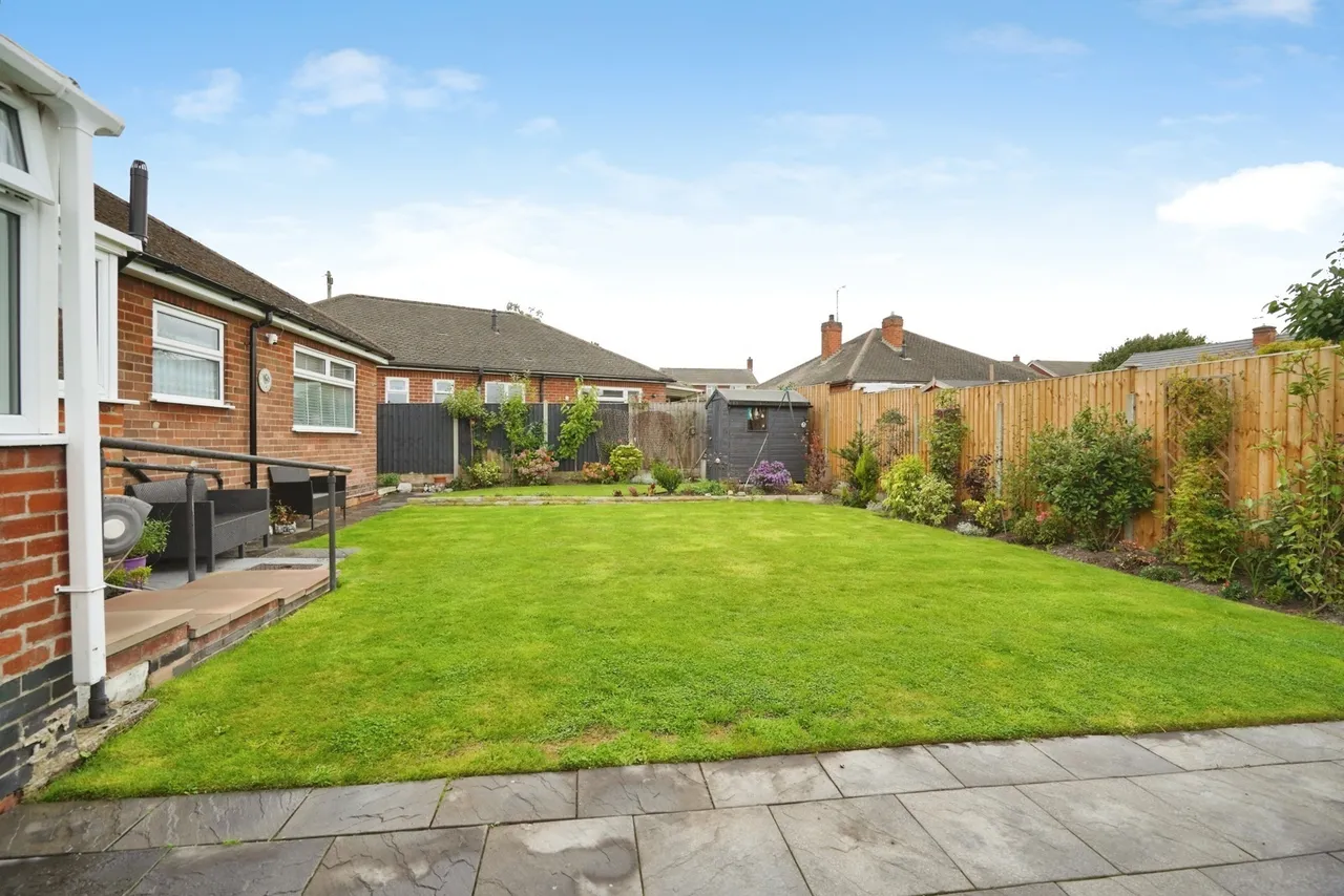 Rowena Drive, Ashby-de-la-Zouch, LE65, photo 13