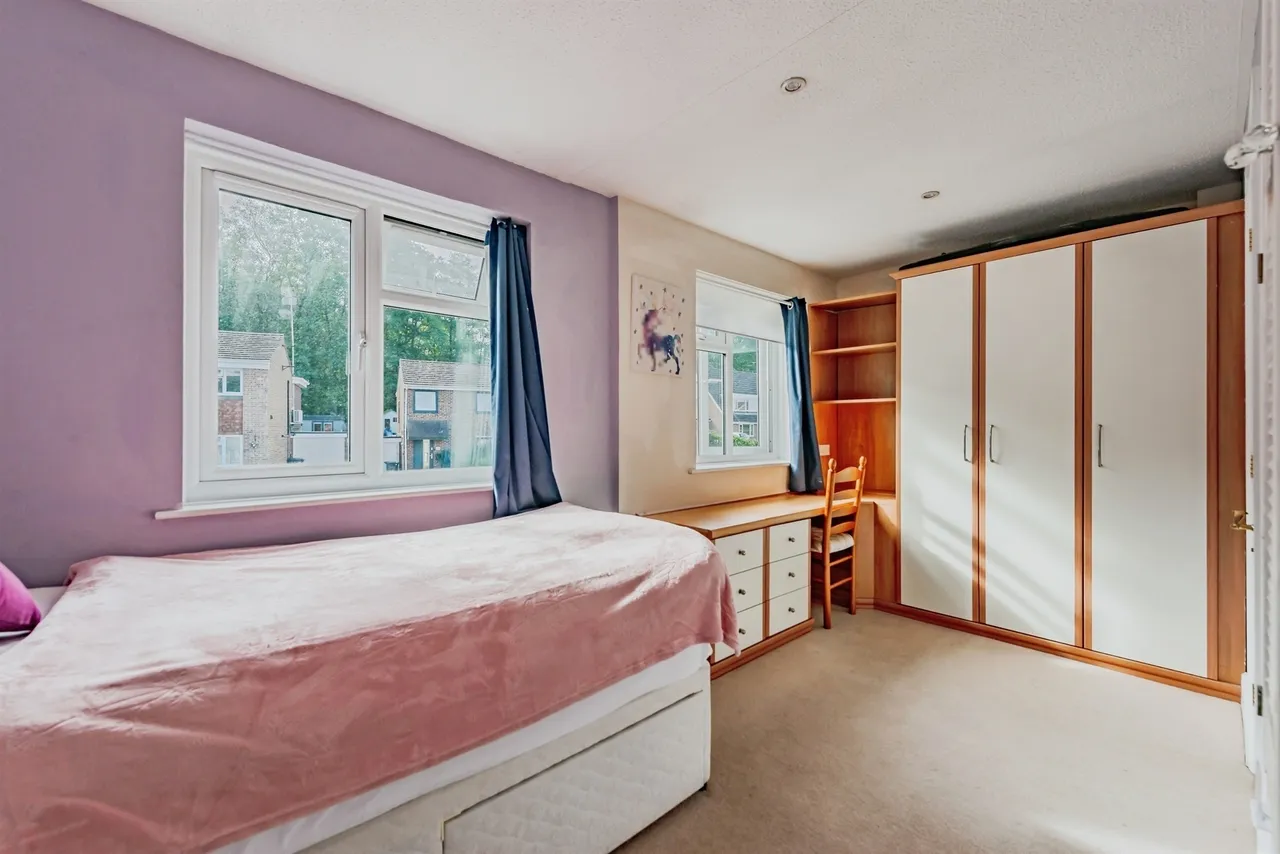 Hazel Way, Crawley Down, RH10, photo 13