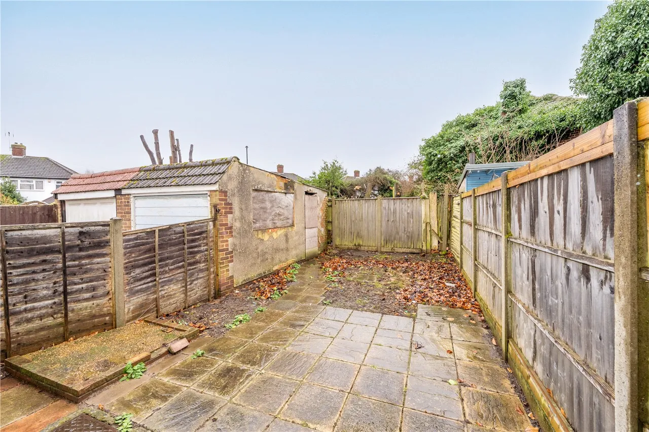 Green Lane, Hanworth, TW13 6TN, photo 8