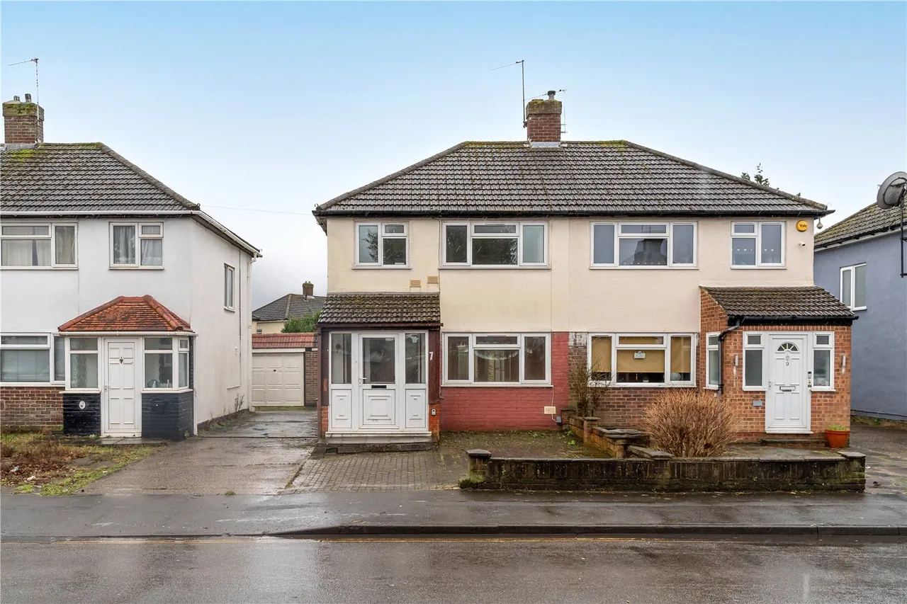 3 bed house for sale — Green Lane, Hanworth, TW13 6TN