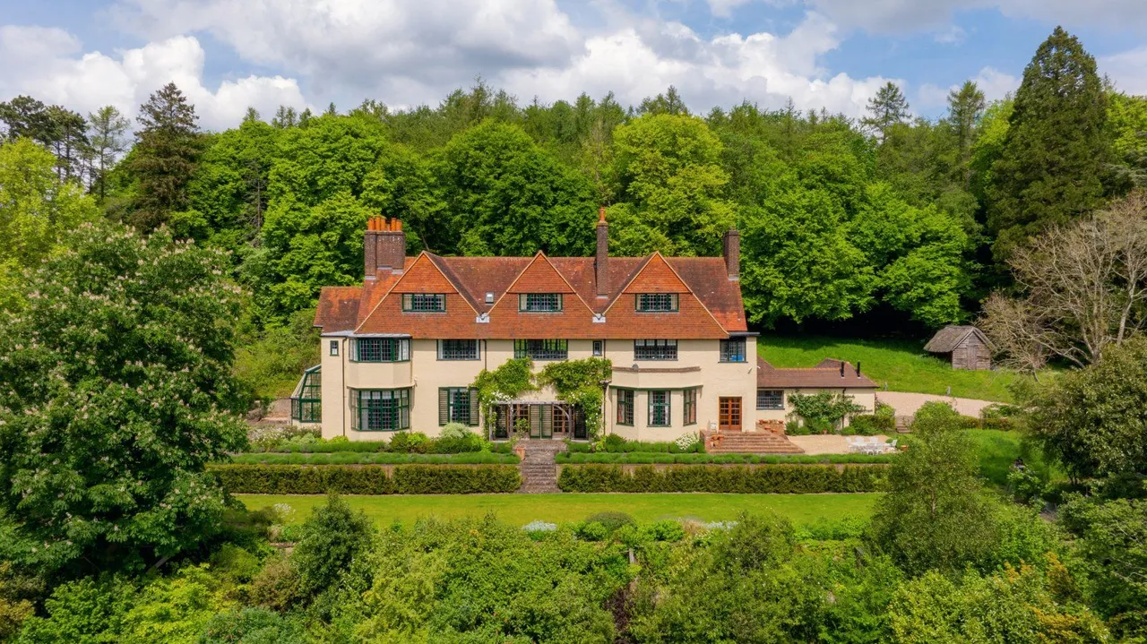 Mapridge Green Lane, Great Missenden, Buckinghamshire, HP16 9PH, photo 2
