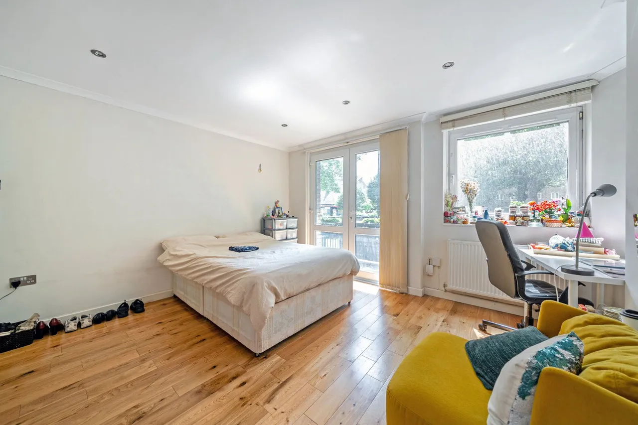 2 bed flat for sale — Tabard Street, SE1