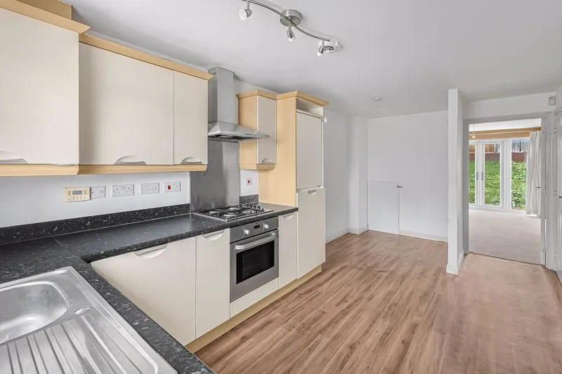 Manchester Street, Heywood OL10 1DL, photo 4