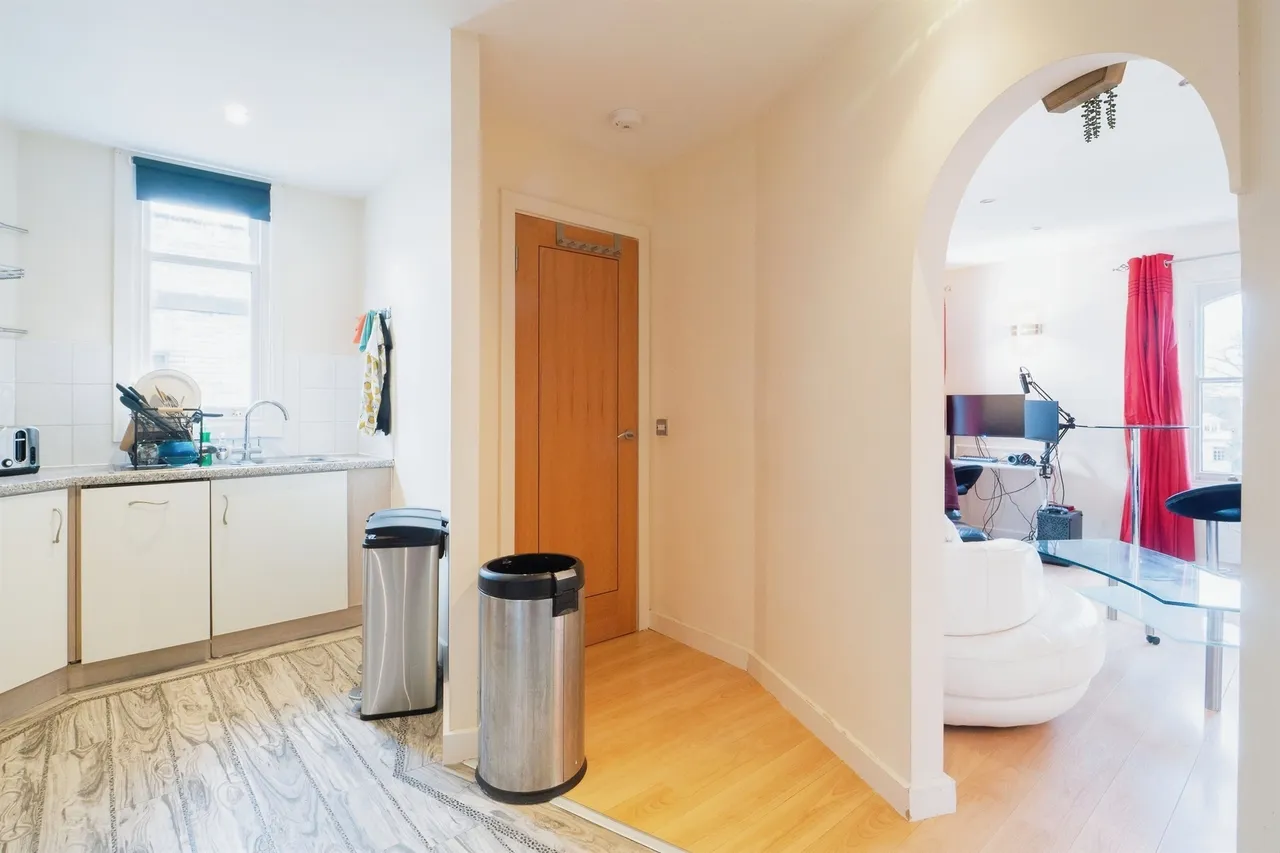 Princess Road East, Leicester, photo 11