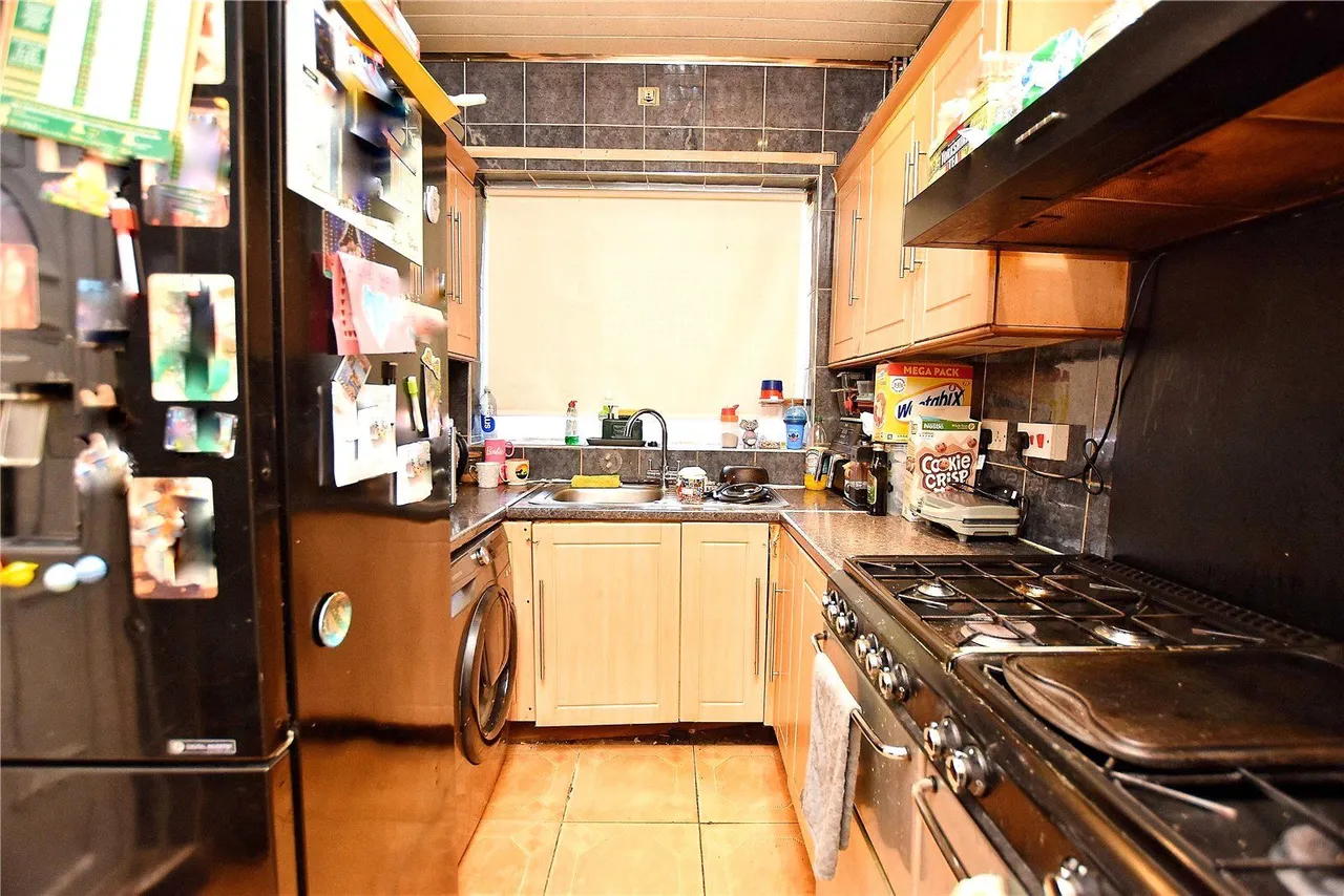 Entwisle Road, Rochdale, OL16, photo 6