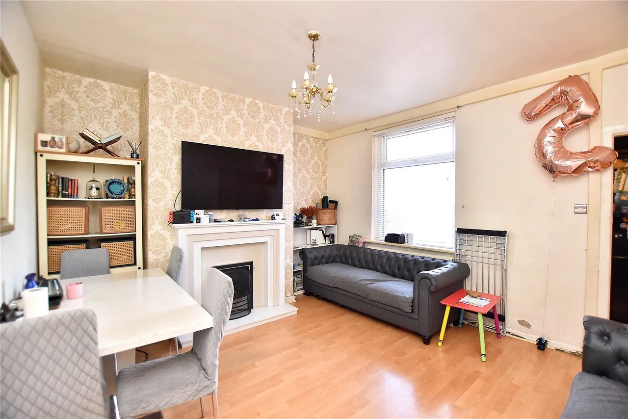 Entwisle Road, Rochdale, OL16, photo 4