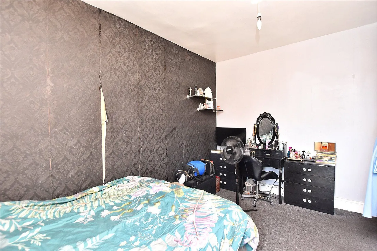 Entwisle Road, Rochdale, OL16, photo 9
