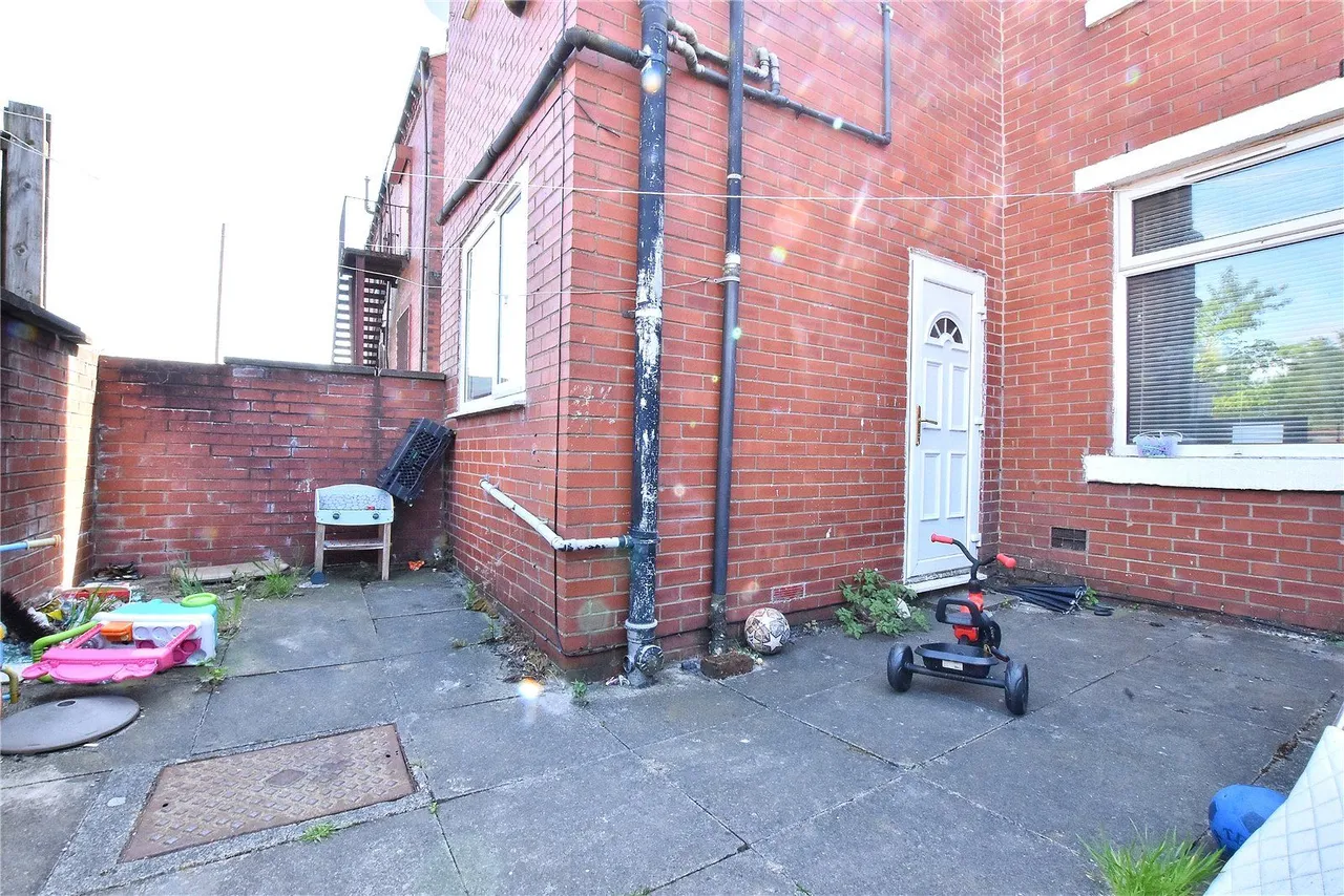 Entwisle Road, Rochdale, OL16, photo 16