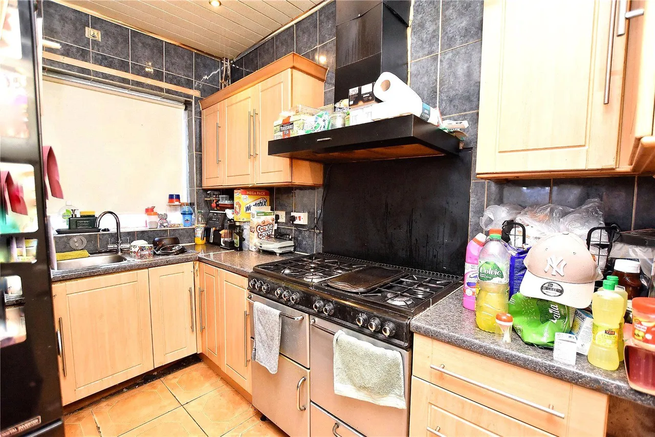 Entwisle Road, Rochdale, OL16, photo 7