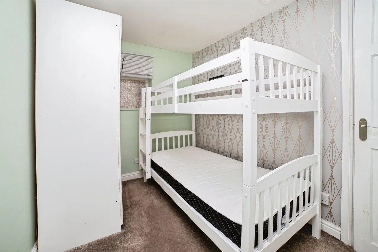 Grosvenor Place, Sutton-In-Ashfield, NG17, photo 9