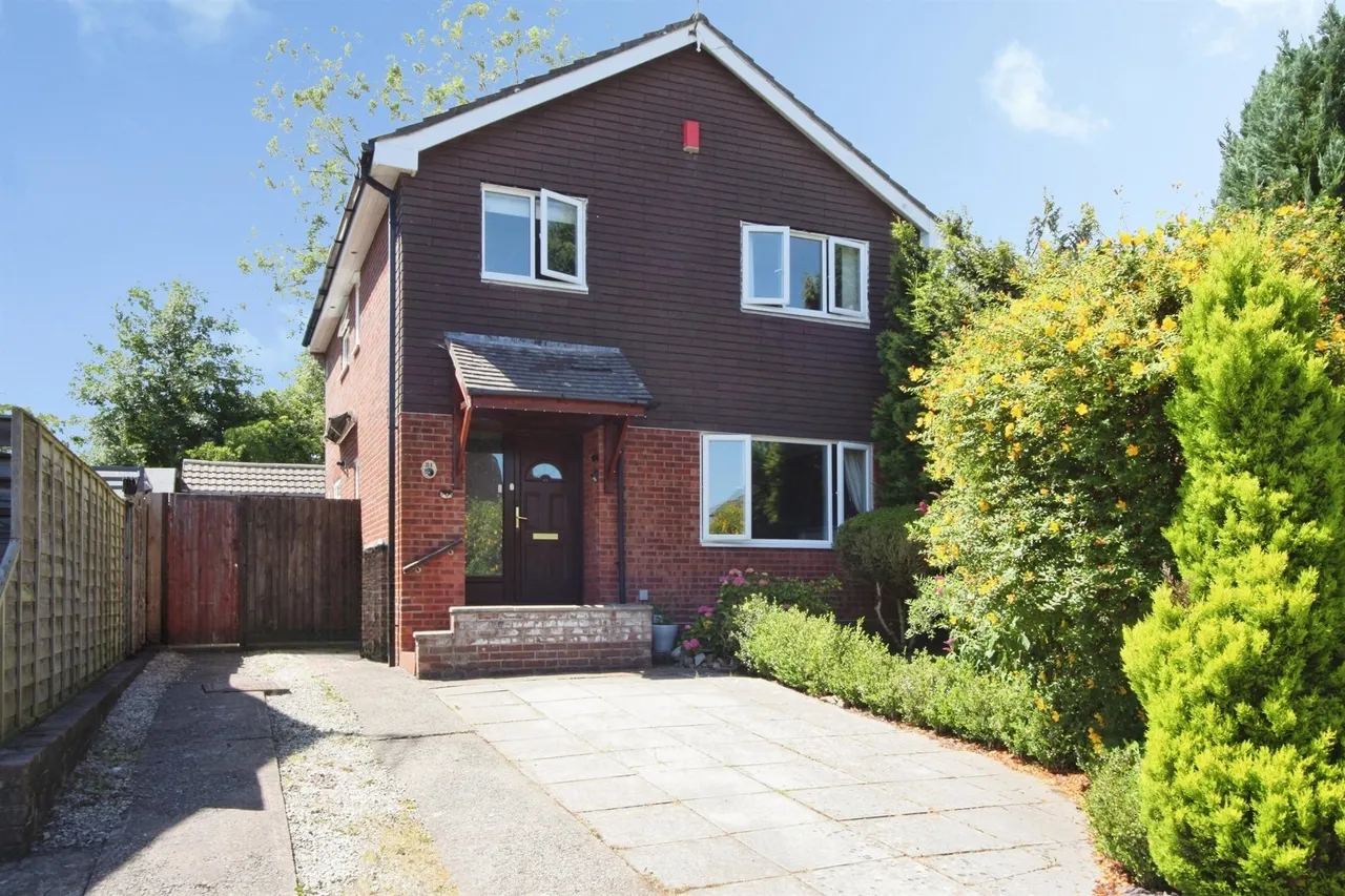 4 bed house for sale — Rhiwlas, Thornhill, Cardiff