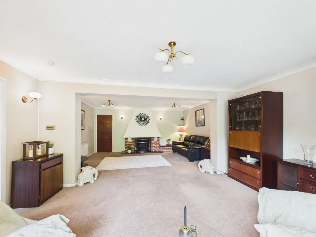 Erleigh Court Drive, Earley, RG6, photo 6