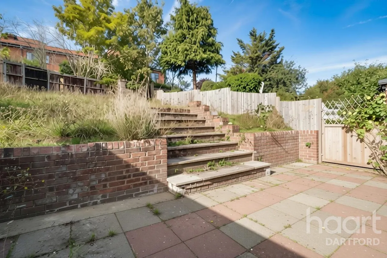 Valley Drive, Gravesend, DA12, photo 8
