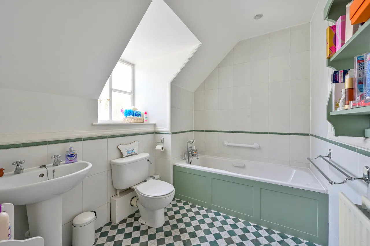 3 Angel Mews, London, photo 12