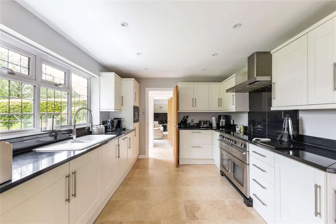 The Avenue, Dunstable, LU6, photo 12