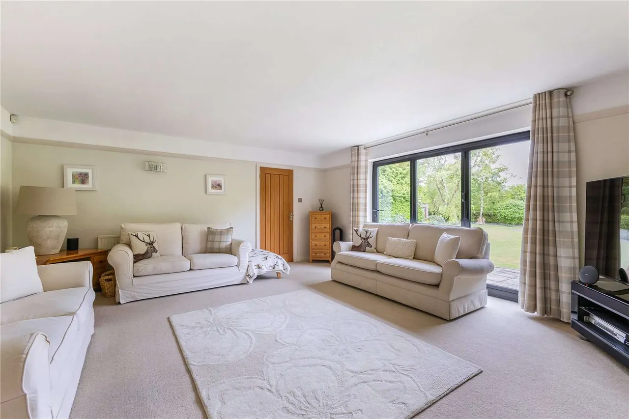 The Avenue, Dunstable, LU6, photo 13