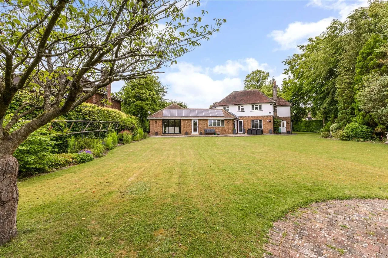 The Avenue, Dunstable, LU6, photo 22