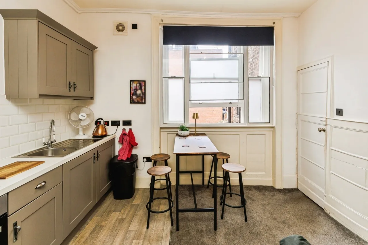 Bridge Street Row East, Chester, CH1, photo 6