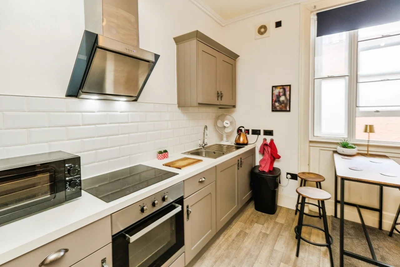 Bridge Street Row East, Chester, CH1, photo 7