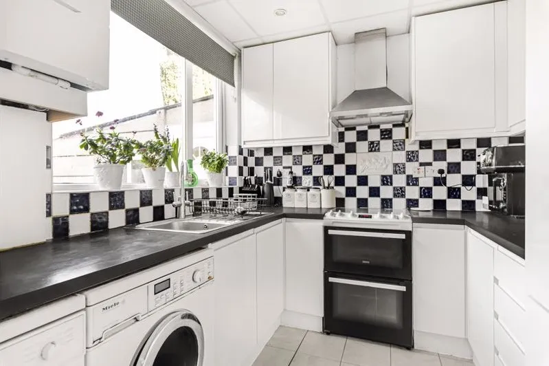 Fairford Avenue, Bexleyheath, DA7, photo 3