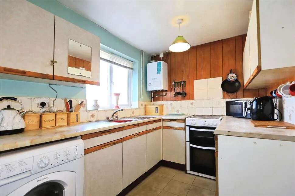Glaisdale Gardens, Wolverhampton, WV6, photo 8