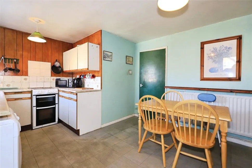 Glaisdale Gardens, Wolverhampton, WV6, photo 3